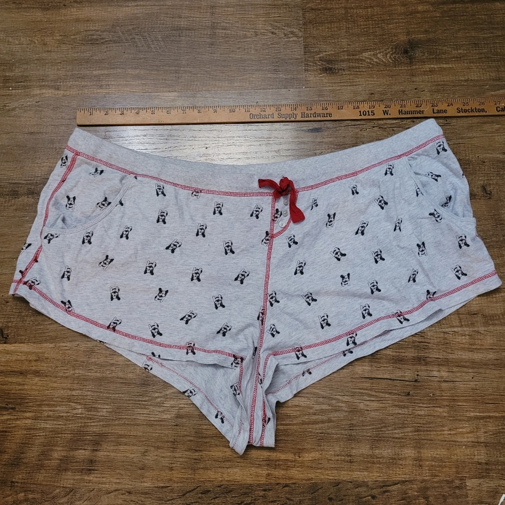Torrid Sleep Shorts Size 4 4X 4XL Gray Pockets Bulldog Dog Print